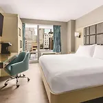 Hilton Garden Times Square North