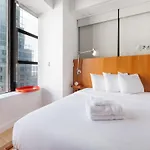 Placemakr Street 4* New York