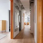 Aparthotel Placemakr Street 4*