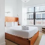 Placemakr Street 4* New York