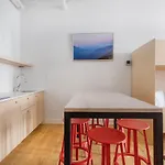 Aparthotel Placemakr Street