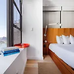 Placemakr Street 4*