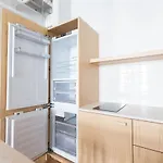 Placemakr Street Aparthotel