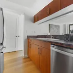Global Luxury At The Marc Apartment *