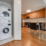 Global Luxury Suites At Via 57