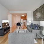 Global Luxury Suites At Via 57