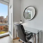 Apartment Global Luxury At Via 57 New York