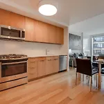 Global Luxury Suites At Via 57