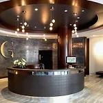 Uws 1br W Gym Doorman Nr Park Nyc-1100 New York