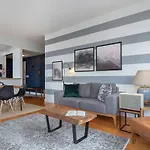 Modern Bright Times Sq 1Br W Indoor Pool Nyc-8