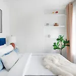 48-3rw Brand New 1br Prime Hells Kitchen - W D * New York