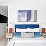 48-3rw Brand New 1br Prime Hells Kitchen - W D New York