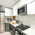 Apartment 48-3rw Brand New 1br Prime Hells Kitchen - W D *