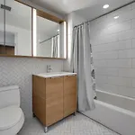 Apartment Global Luxury At Via 57