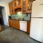 Spacious Bedroom In A Brooklyn House Shared With Host