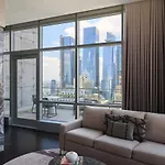 Renaissance Midtown Hotel 4*