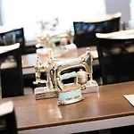Renaissance Midtown Hotel 4*