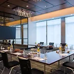Renaissance Midtown Hotel 4*