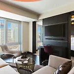 Hotel Renaissance Midtown 4*