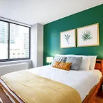 1br Nr Times Sq W Indoor Rooftop Gym Nyc-141 *