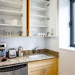 1br Nr Times Sq W Indoor Rooftop Gym Nyc-141 Apartment *