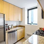 Apartment 1br Nr Times Sq W Indoor Rooftop Gym Nyc-141