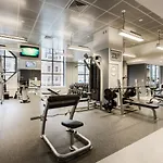 Apartment 1br Nr Times Sq W Indoor Rooftop Gym Nyc-141 *