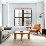 Uws 1br W Doorman Elevator Nr Park Nyc-416 *