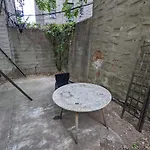 Williamsburg Private Room With Garden