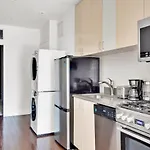 Les 1Br W Wd Nr Bd Train Park Nyc-825