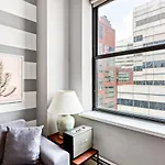 Tribeca 1br W Gym Doorman Roof Deck Nyc-54 *
