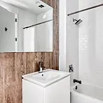Tribeca 1br W Gym Doorman Roof Deck Nyc-54 Apartment *