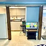 Lga Airport Near, Walk In Bsmt In A Private House! Apartment New York