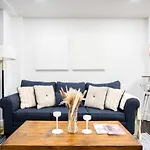 Apartment 809-3b Columbus Circle W D New Bldg Balcony *