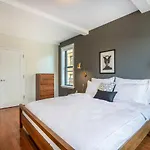 Ues 2br Windoor Pool Doorman Views Nyc-243 *
