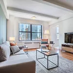 Ues 2br Windoor Pool Doorman Views Nyc-243