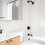 Apartment Hells Kitchen 1br W Pool Gym Dm Nr Subway Nyc-482 *