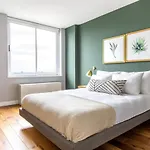 Apartment Hells Kitchen 1br W Pool Gym Dm Nr Subway Nyc-482