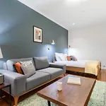 Splendid Midtown Studio W Gym Doorman Nyc-233