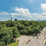 Hotel Park West