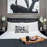 Hotel Park West