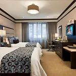 The Pearl 4*