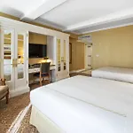 Hotel Plaza Athenee New York