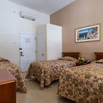 Hotel Americana 2*