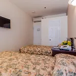 Hotel Americana 2*