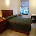 Hotel Americana 2*