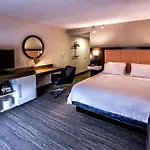Hampton & Staten Island Hotel