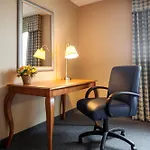 Hampton - Laguardia Airport Hotel