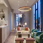 Hotel Doubletree By Hilton Nyc - Times Square 4*