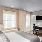 The Gallivant Times Square 4*